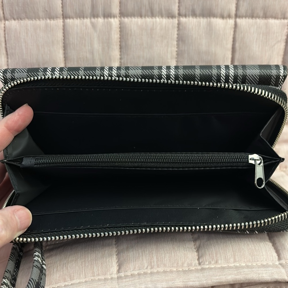 💙GRAY PLAID WRISTLET *EUC* - Picture 5 of 6